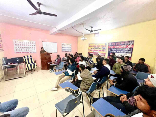 सड़क सुरक्षा अभियान के तहत वाहन चालकों को दिया गया विशेष प्रशिक्षण